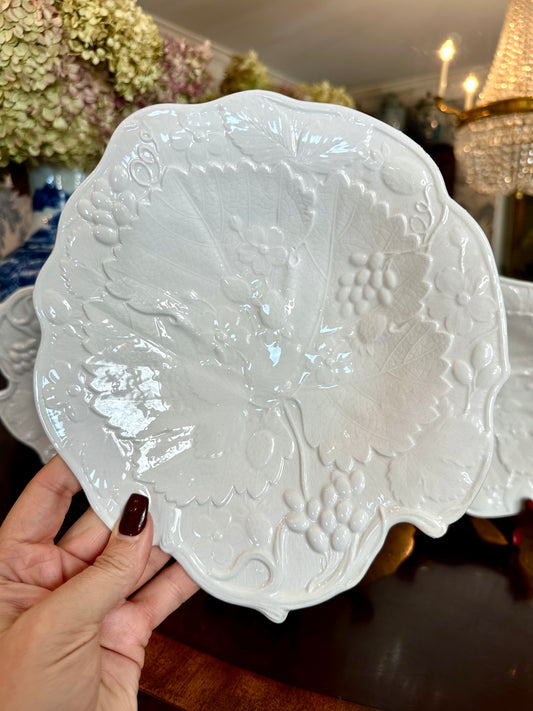 Beautiful Vintage Davenport Strawberry Leaf Creamy White Majolica Plate