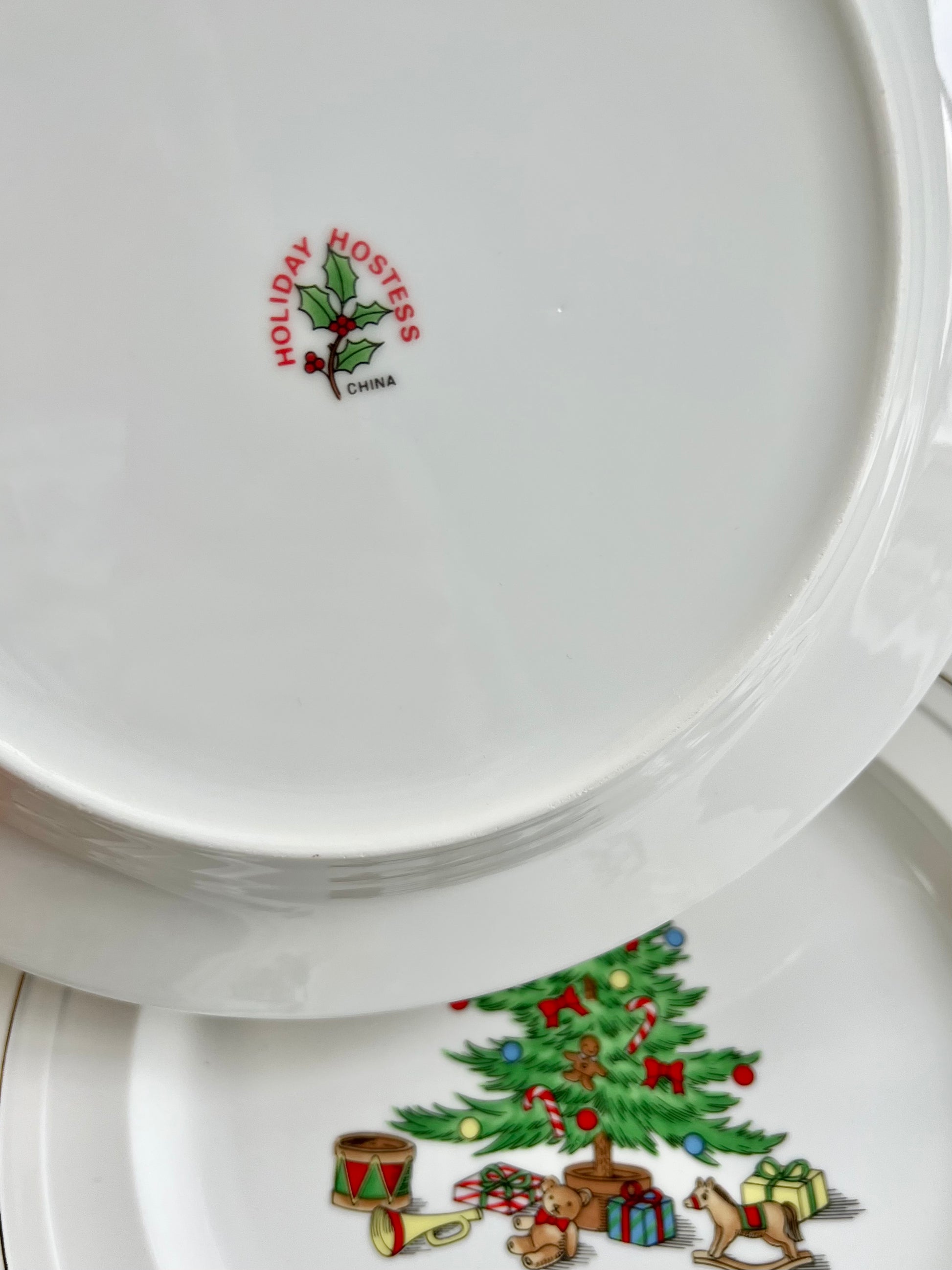 Holiday hostess christmas clearance dishes