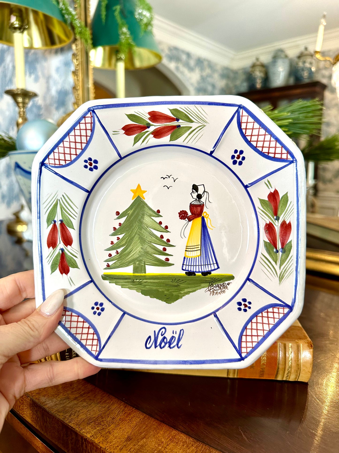 Christmas Henriot Quimper “Noel” 2003 French Faience Plate
