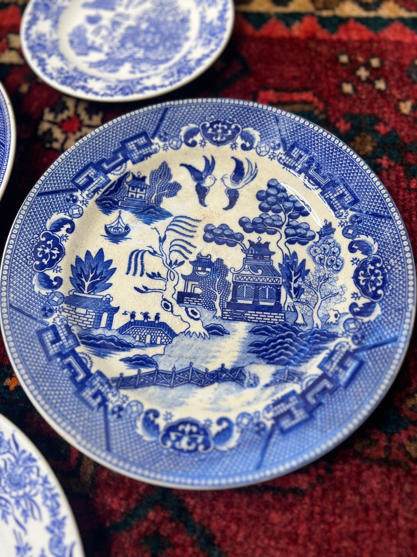 Set of 5 Mixed Blue and White Blue Willow Plates for a Plate Wall