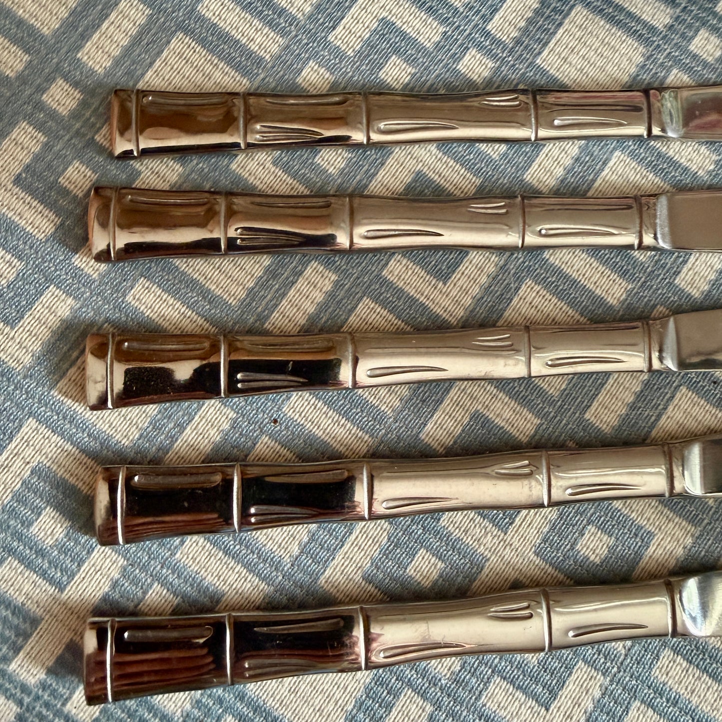 Set of 5 silver plate heavy  faux bamboo dinner knives