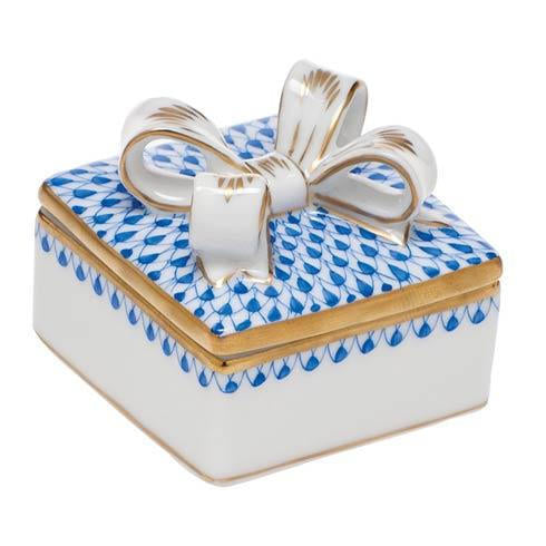 Herend Fishnet hand-painted porcelain with 24K gold: Box with Bow - 2” L × 1.75” H,