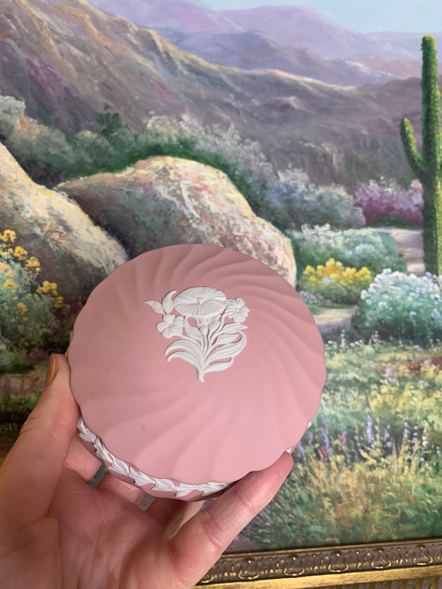 Rare Wedgwood Jasperware Pink With flowers trinket box - As is!