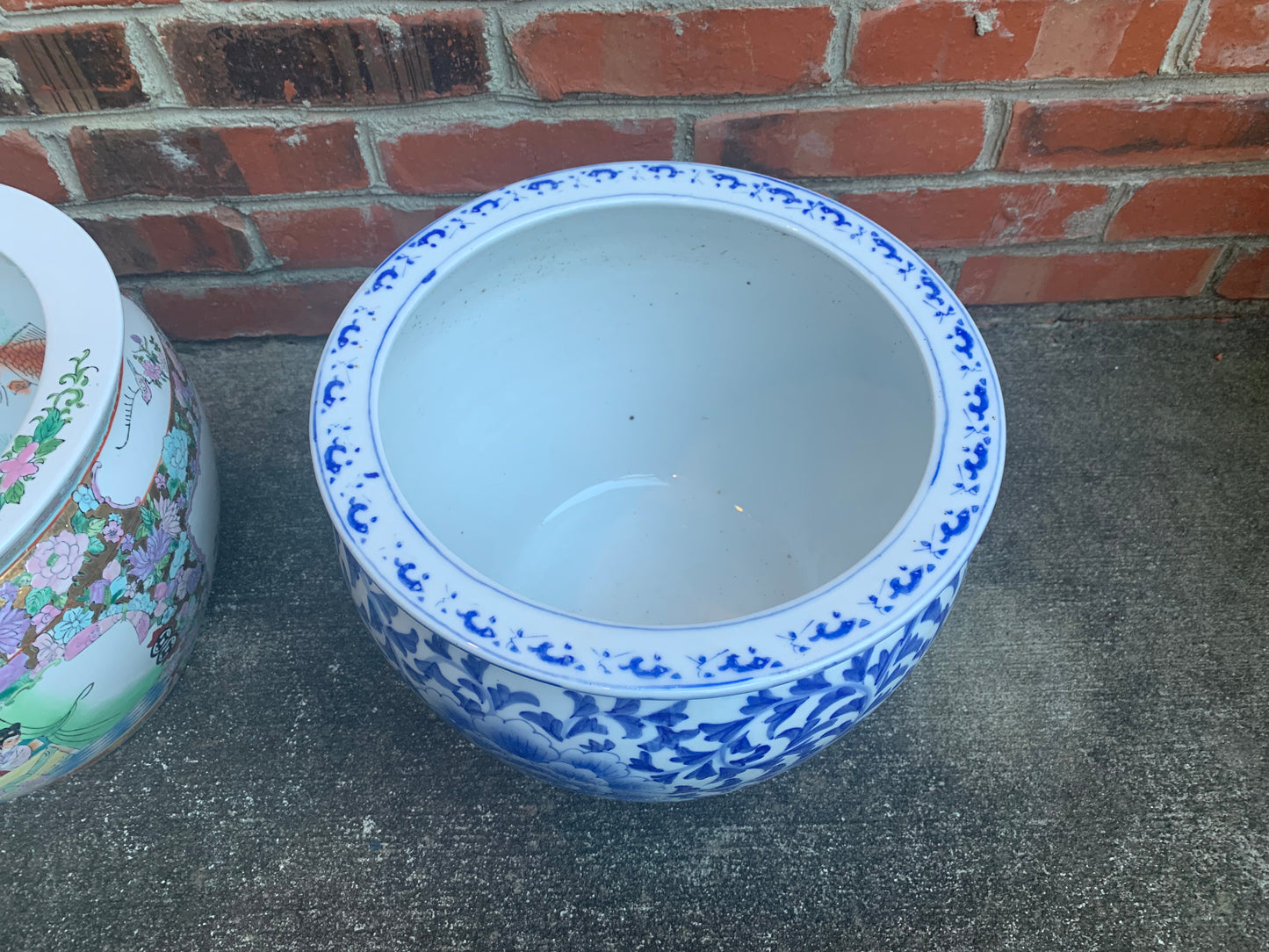 Beautiful Large blue and white fishbowl planter with flowers- Excellent condition!