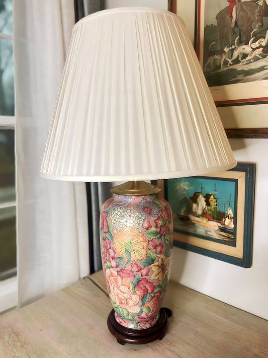 Beautiful Vintage Pink Floral Chinoiserie Table Lamp