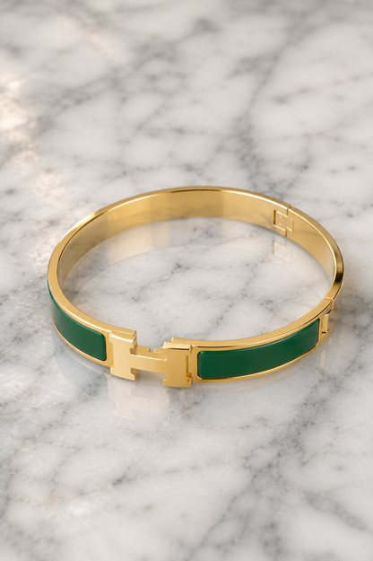 Kelly Green Enamel “H” Gold Hinged Bangle Bracelet W/ Box | SM 6.5”