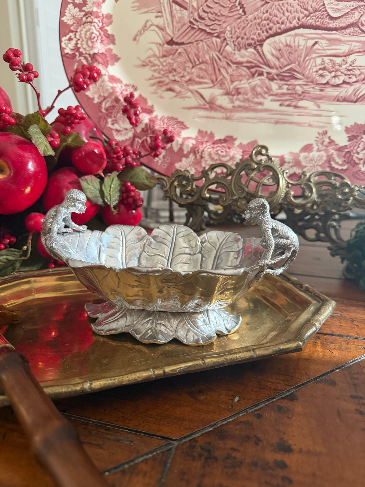 Designer Arthur Court monkey banana leaf footed bowl 7 x 5 x 5