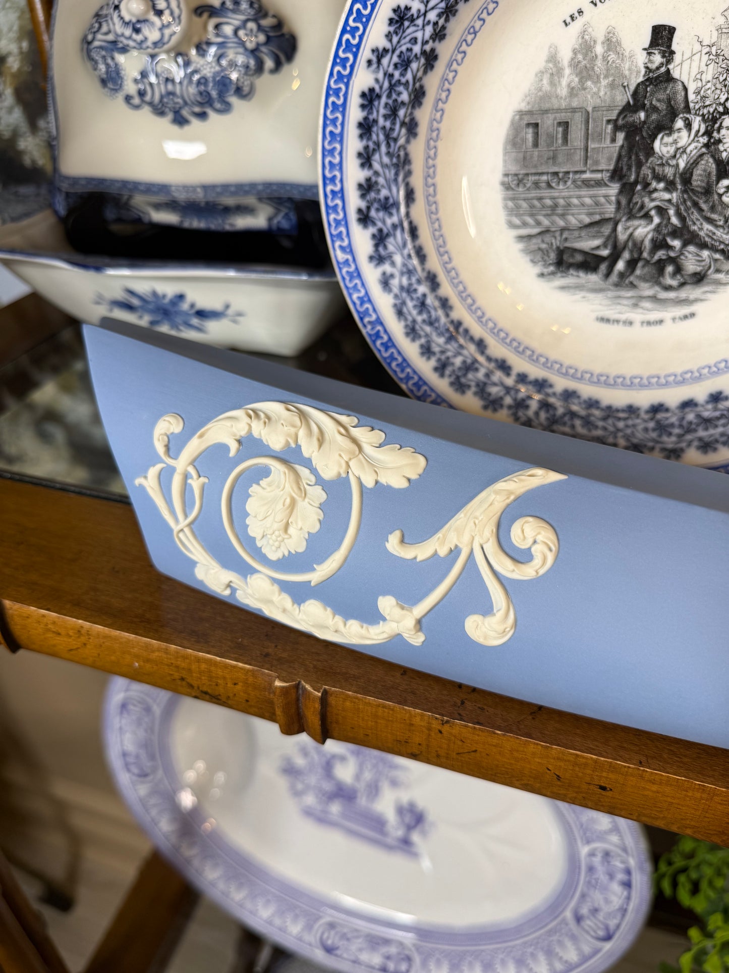 Vintage Wedgwood Jasperware Quiver Wall Vase | Blue & White Neoclassical Wall Pocket | DA4558