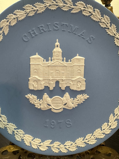 Wedgwood lavender Christmas plate 1978 House Guards