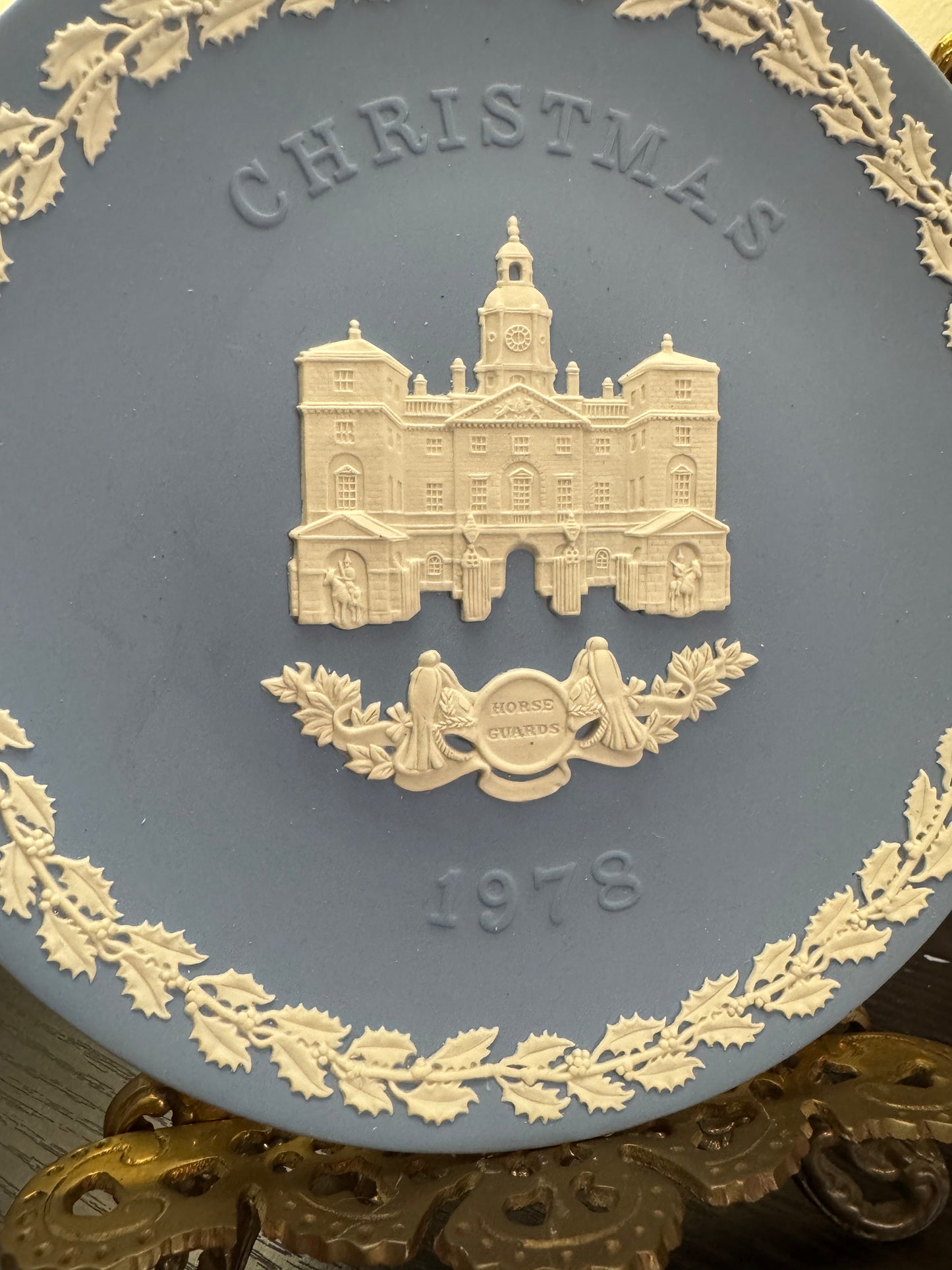 Wedgwood lavender Christmas plate 1978 House Guards