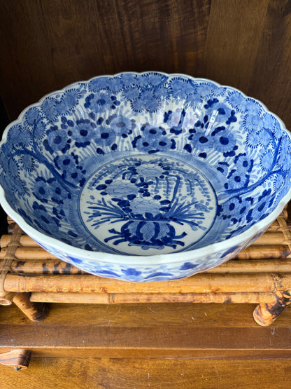 Antique Japanese Blue & White Floral Scalloped Edge Bowl