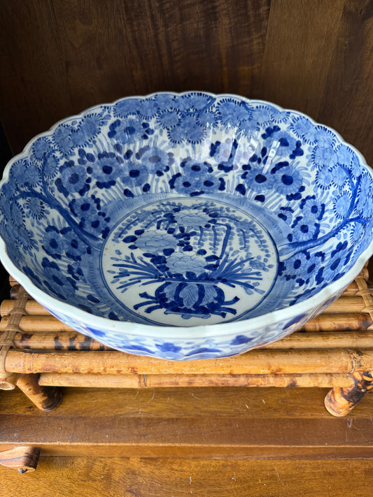Antique Japanese Blue & White Floral Scalloped Edge Bowl
