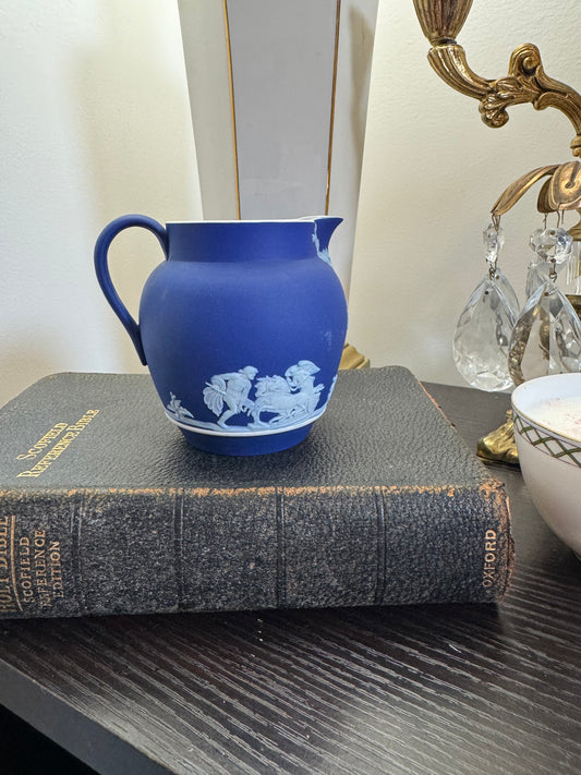 Wedgwood vintage royal blue dip creamer jasperware