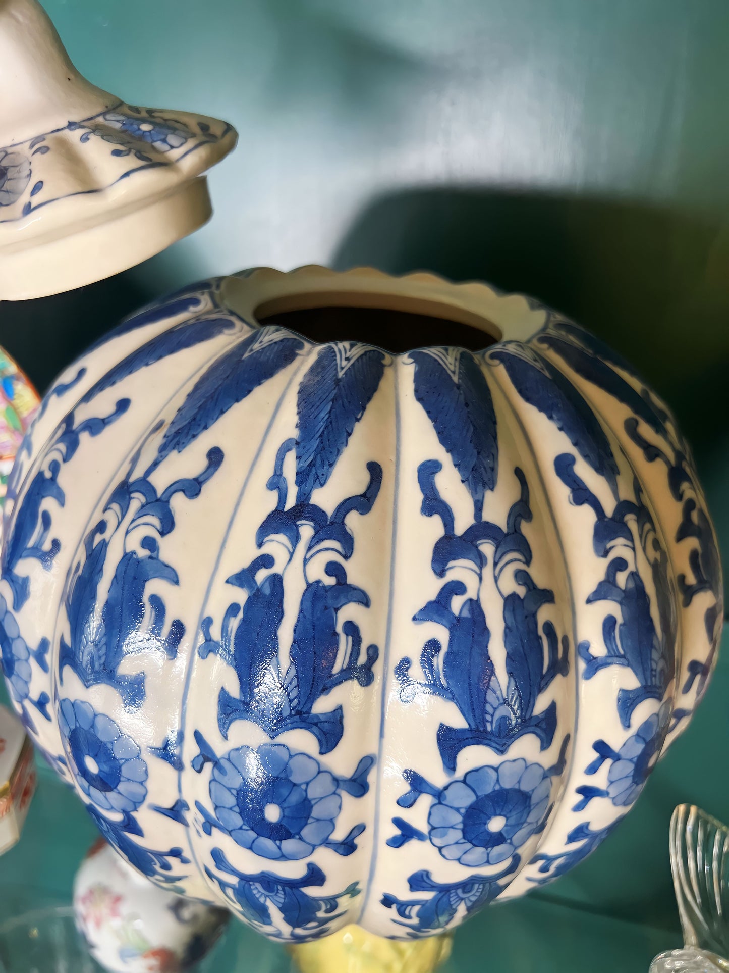 Large Chinese Porcelain Chinoiserie Blue & White Pumpkin Shaped Ginger Jar