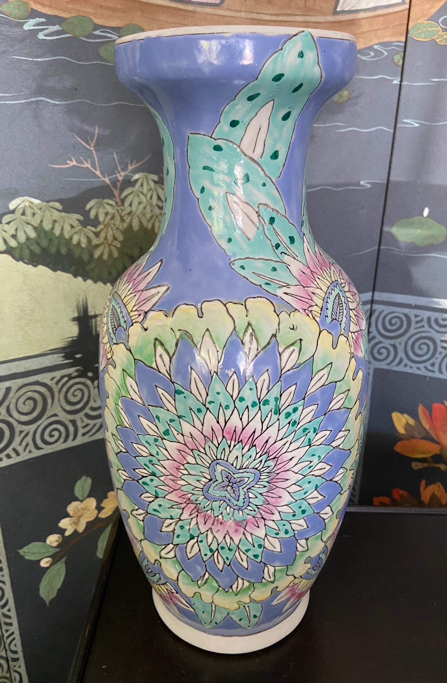 Vintage Chinoiserie Floral Porcelain Vase
