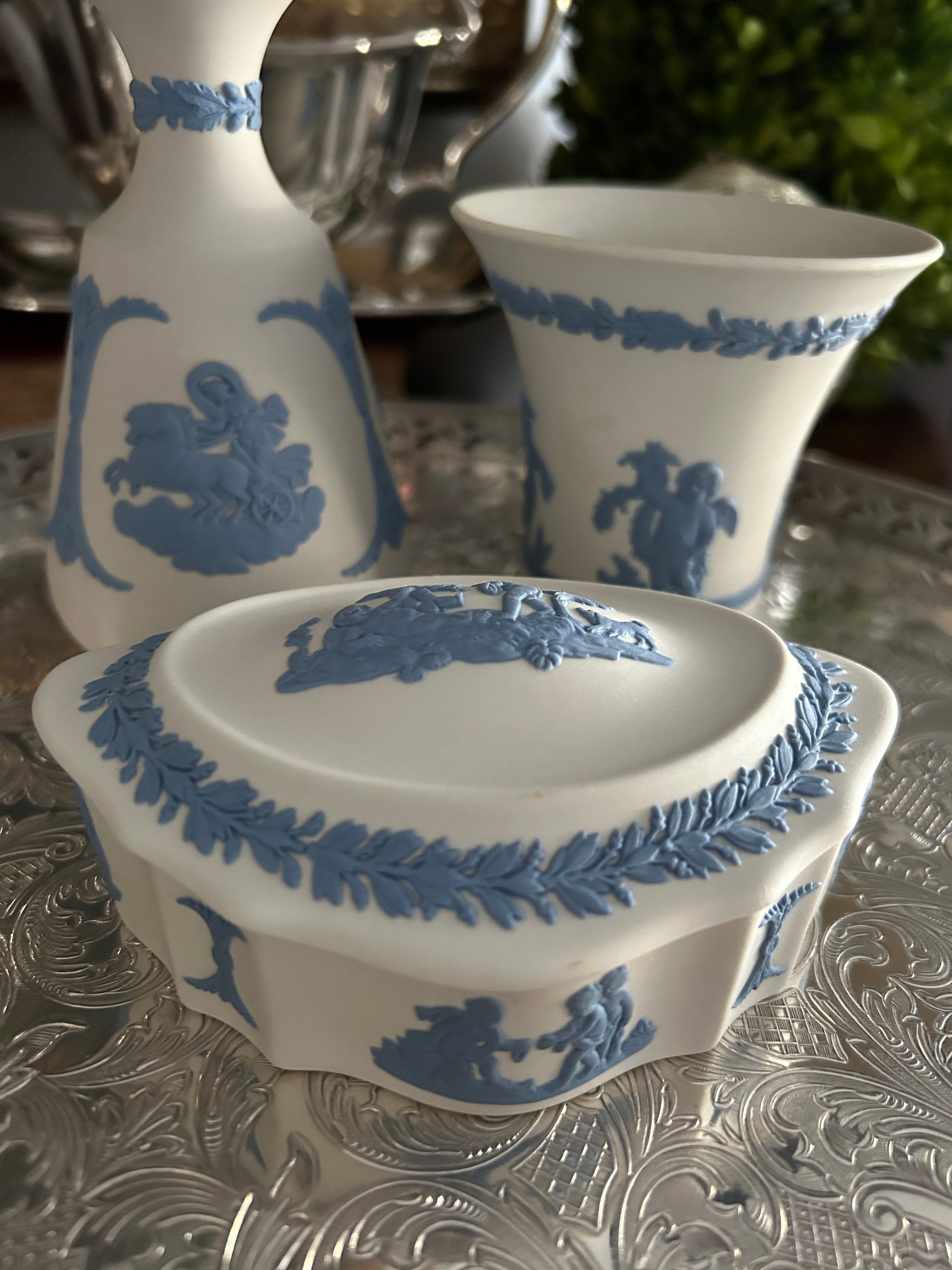 Vintage Wedgwood Blue on White Jasperware Box – Lillian Grey