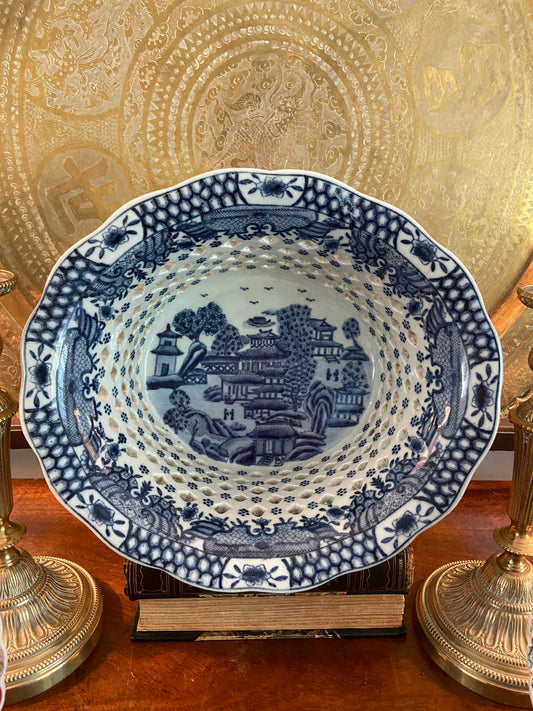 Vintage Blue & White Chinese Export Porcelain Chestnut Basket