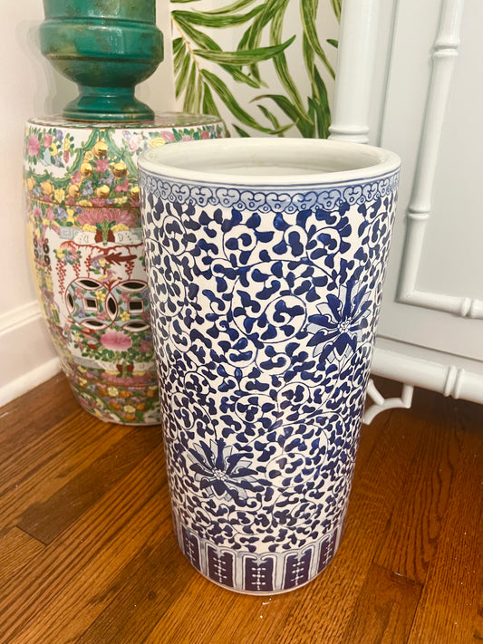 Vintage Blue and White Classic Chinoiserie Umbrella Stand / Planter