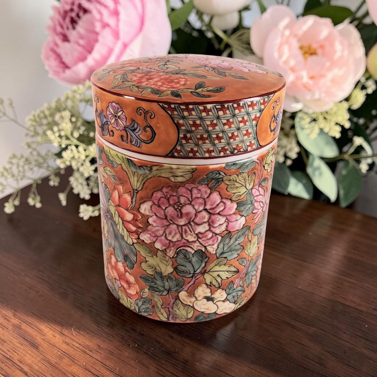 Vintage famille Rose Beautiful Canister with Lid, 10" Tall