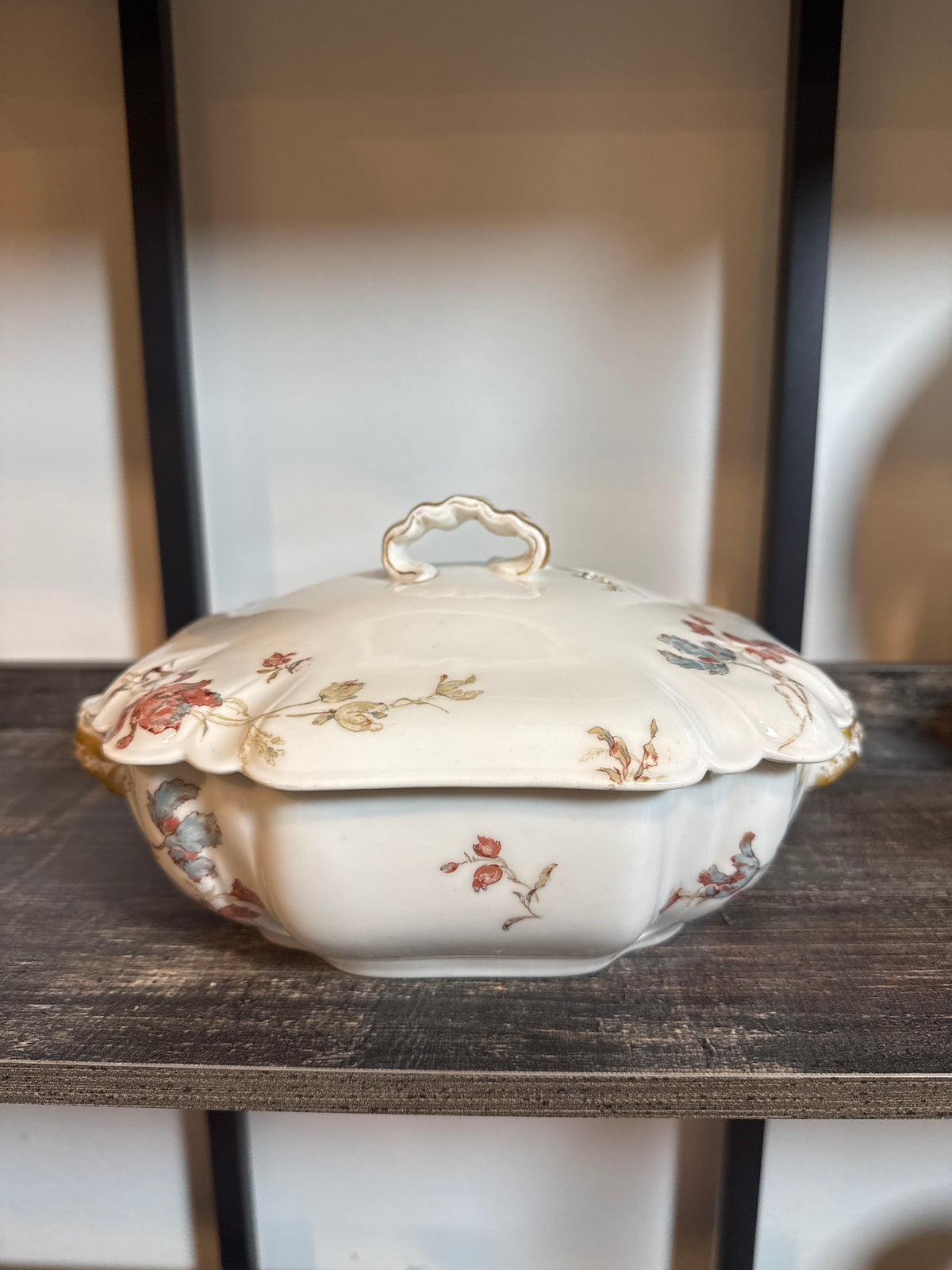 Haviland & Co. Limoges Floral Covered Serving Dish
