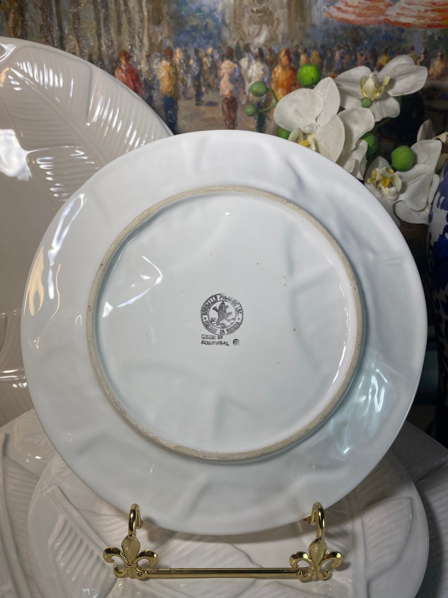 RARE - Vintage Bordallo White Banana Leaf Plate Set - Chargers, Lunch, EXCELLENT!