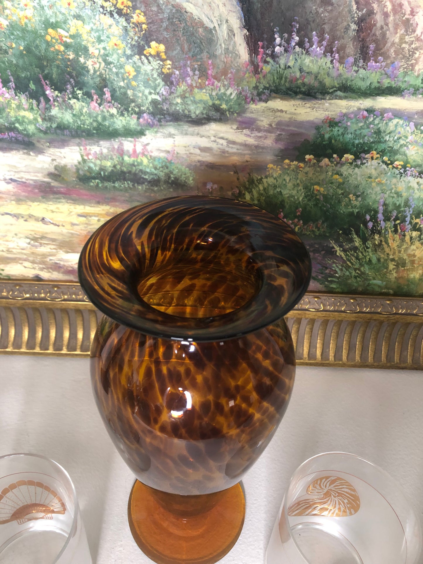 Gorgeous Tortoise Hand Blown Glass 10” tall vase- Excellent condition!