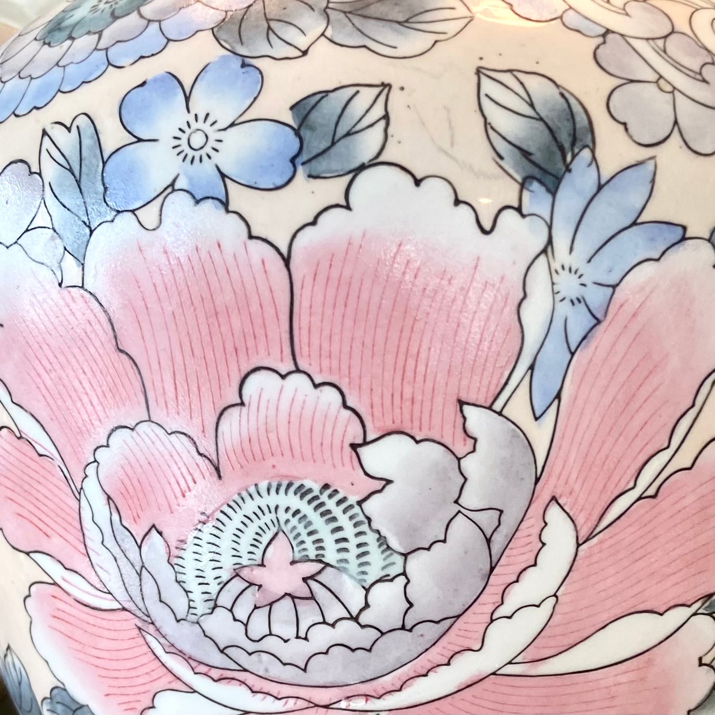 Vintage chinoiserie pink peony ginger jar round vase