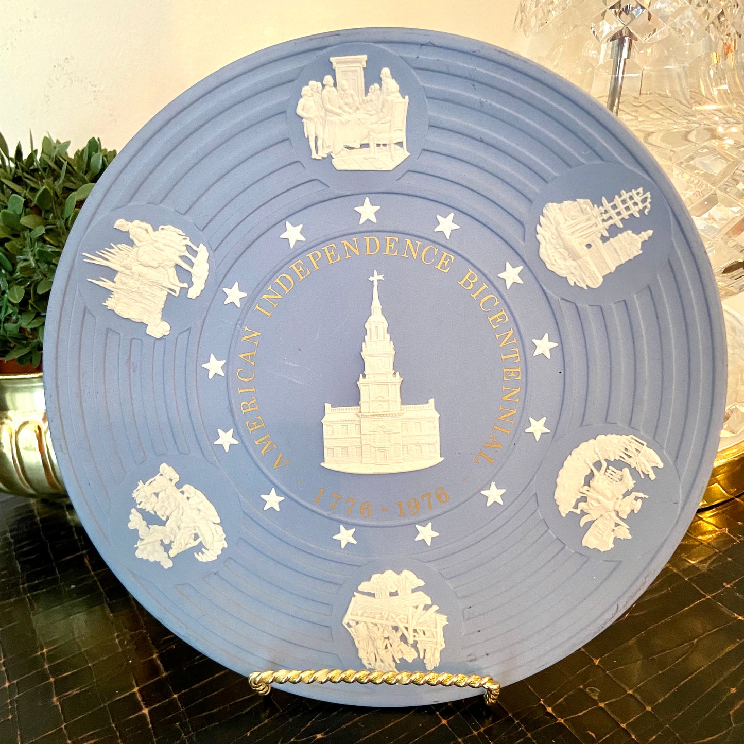 Vintage Wedgwood blue and white  jasperware Collectors plate American Bicentennial