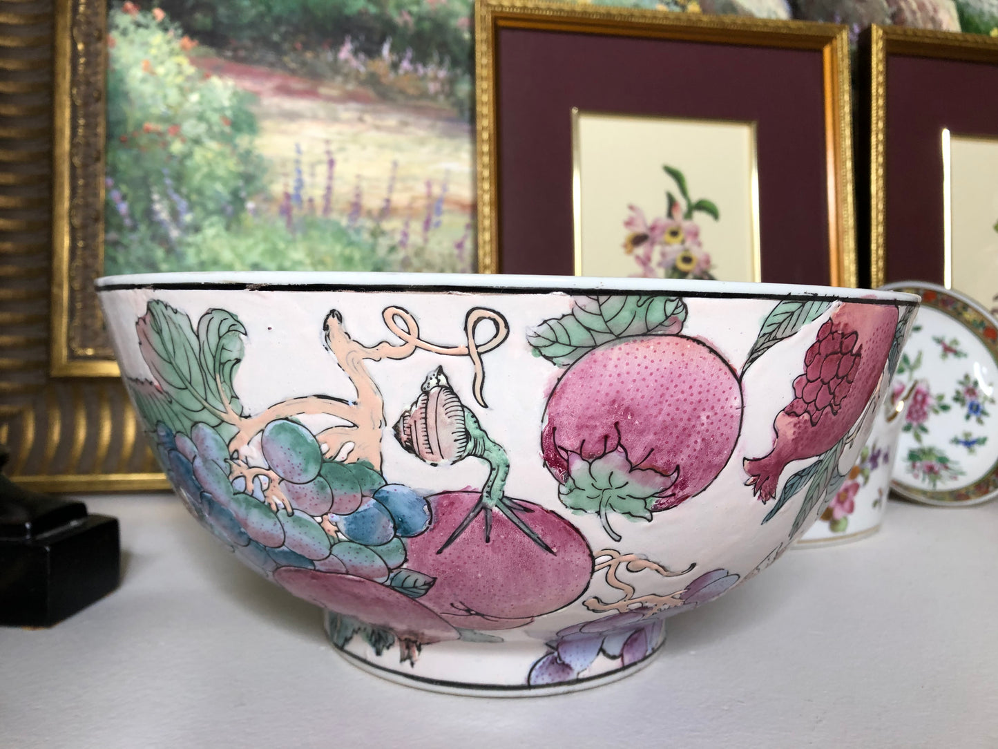 Beautiful Andrea by Sadek pink 10” bowl with lovely fruit details- Excellent condition!