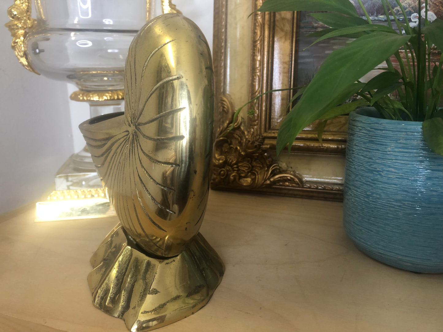 Gorgeous Hollywood Regency Brass Shell Planter- Excellent Condition!