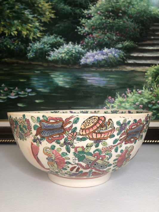 Stunning vintage Qing Dynasty Qianlong Famille Rose 10” Handpainted Bowl - Excellent condition!