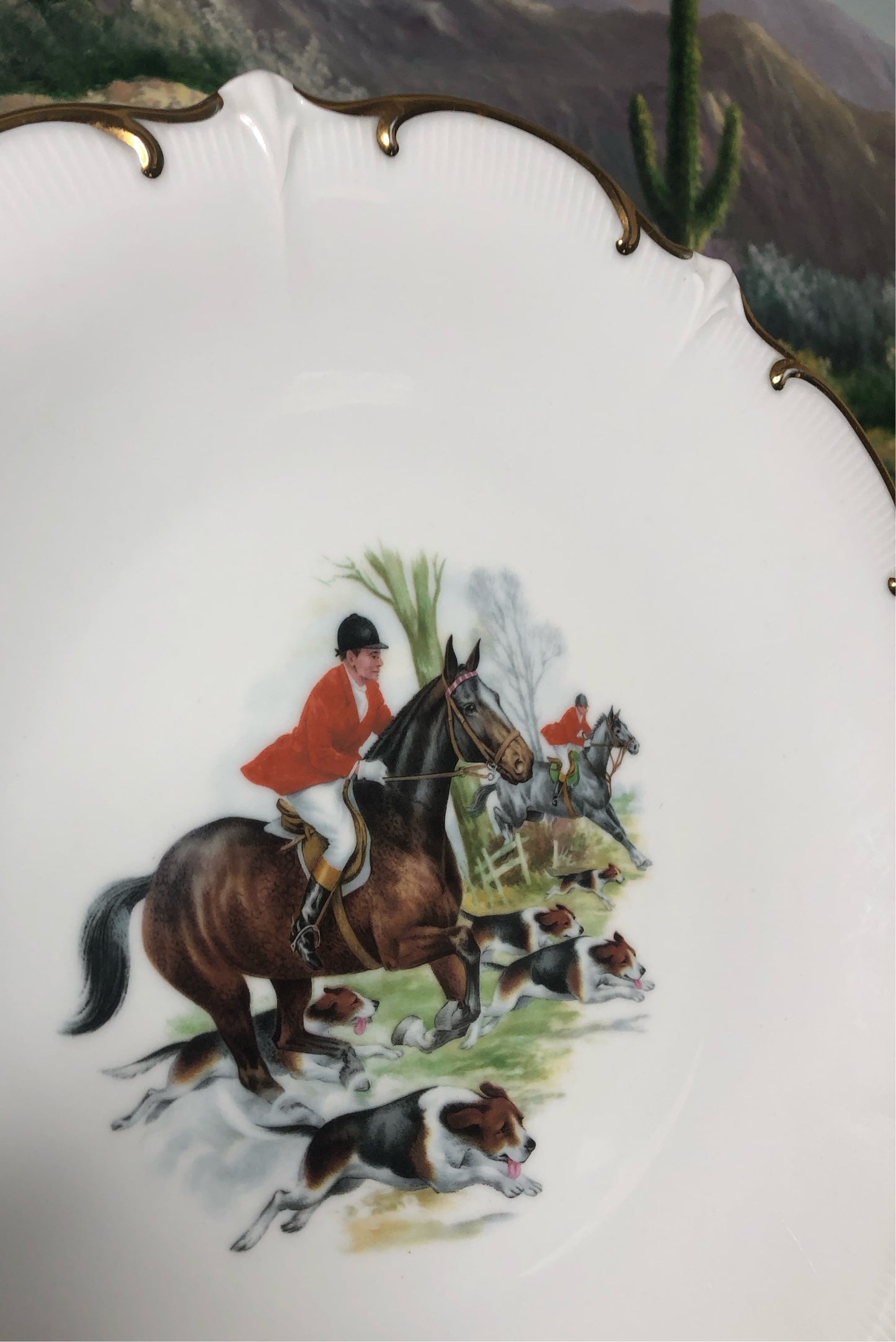 Lovely Vintage Hunting Scene with dogs 10” platter - Excellent condition!