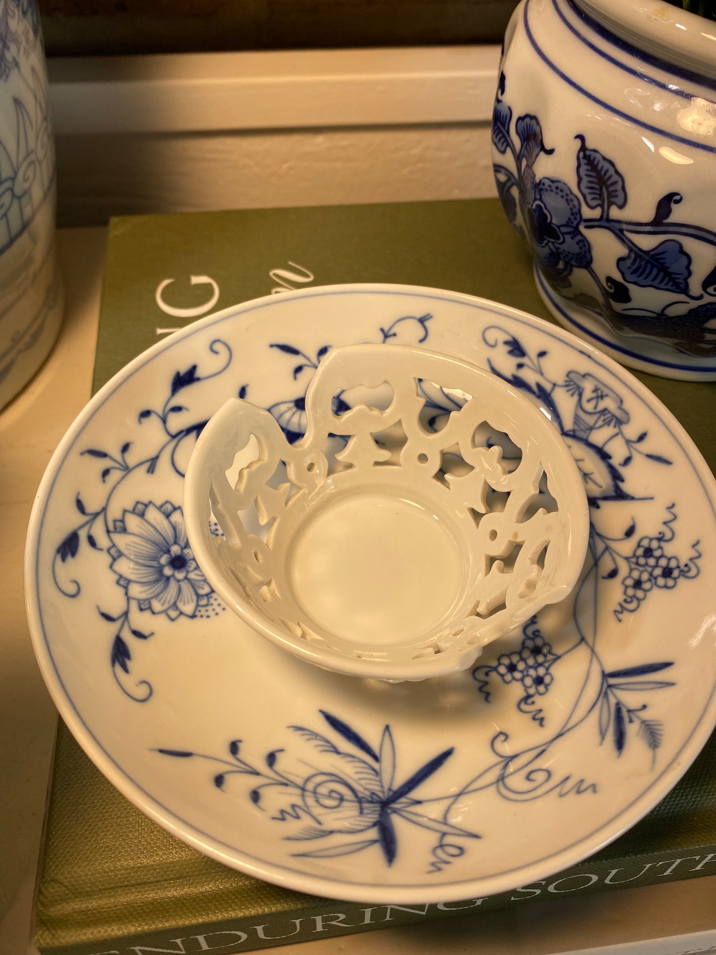 Meissen "Blue Onion" Chocolate Cup (Saucer only) 6"D - Pristine!