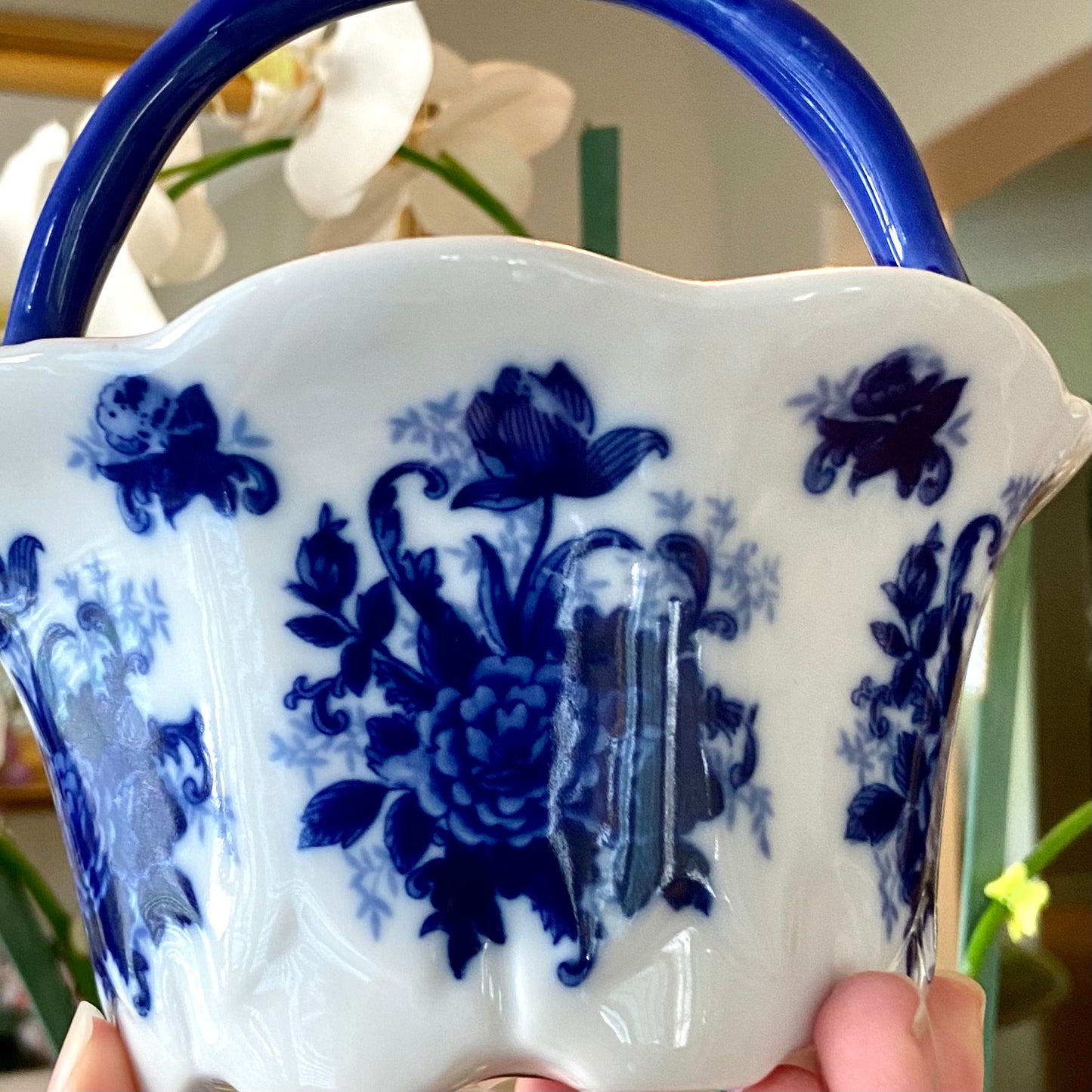 Lovely vintage blue & white botanical basket candy dish decor