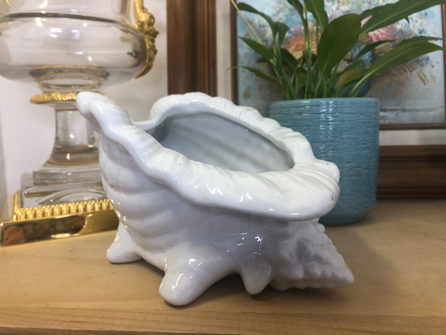 Vintage conch shell planter - Excellent condition!