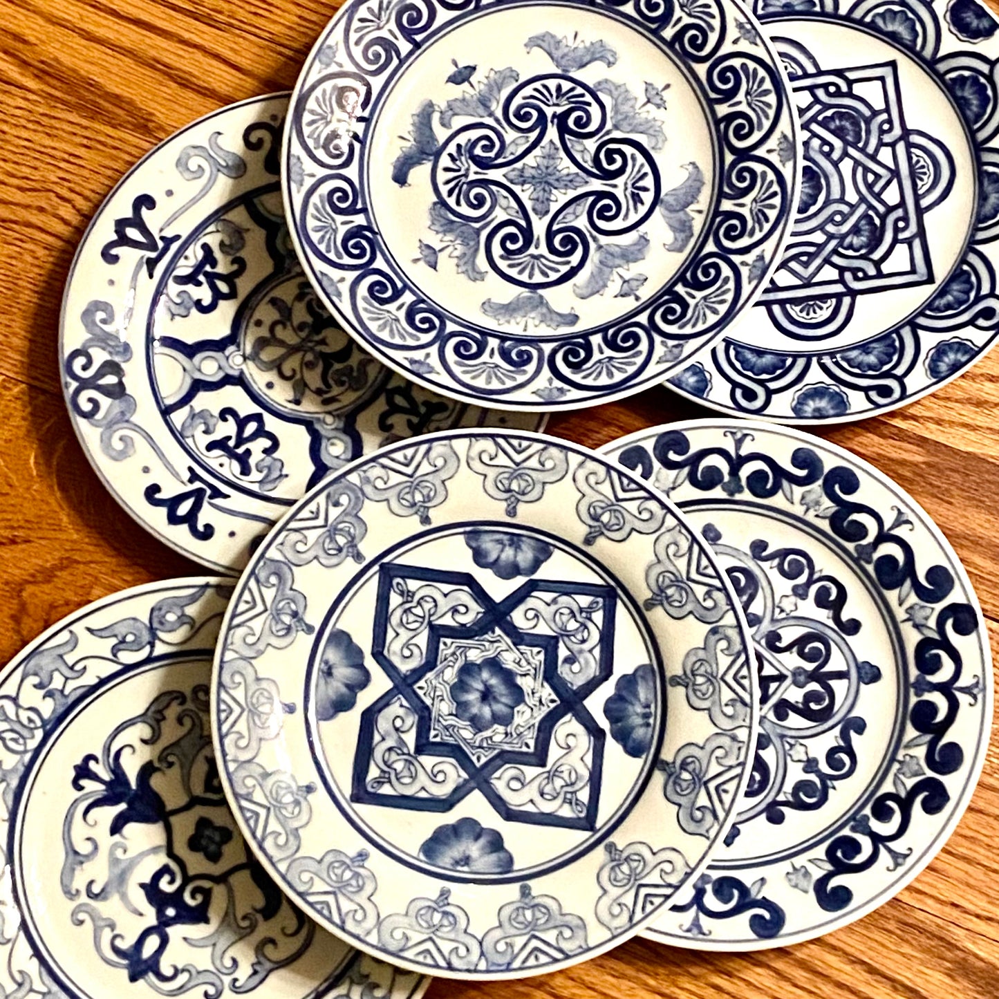 Set of 6 vintage blue & white designer geometric fretwork salad plates