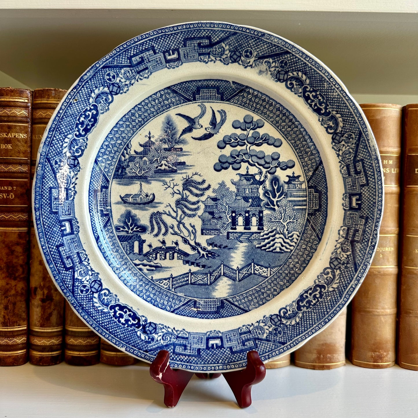 Beautiful Single 19thc Antique Staffordshire Blue Willow Plate