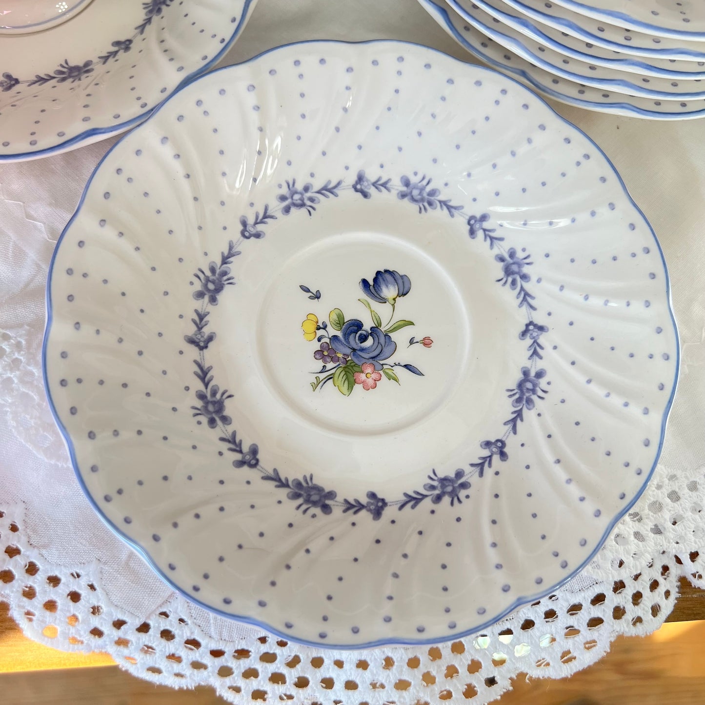 Set of 8 Retired Nikko Japanese Fine Tableware Blue Peony Porcelain Cups & Saucers