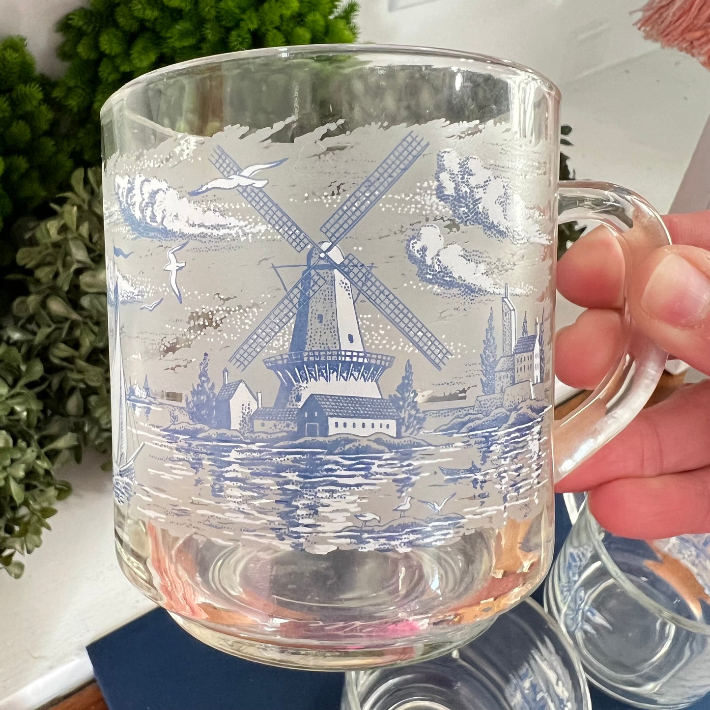Luminarc Set of 4 Vintage Clear Glass Coffee Mugs Blue & White Dutch Windmill and Sailboat Pattern - Pristine