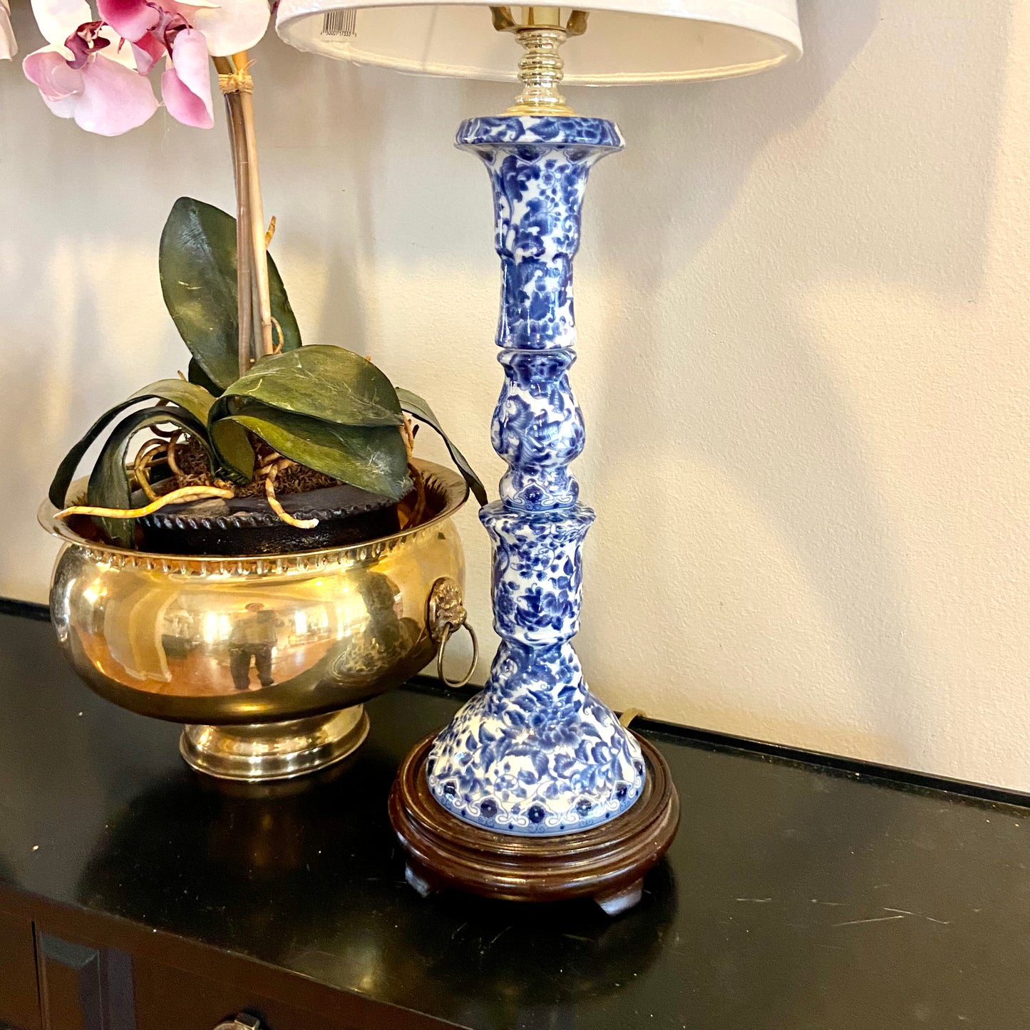 Vintage porcelain blue & white chinoiserie candlestick lamp.