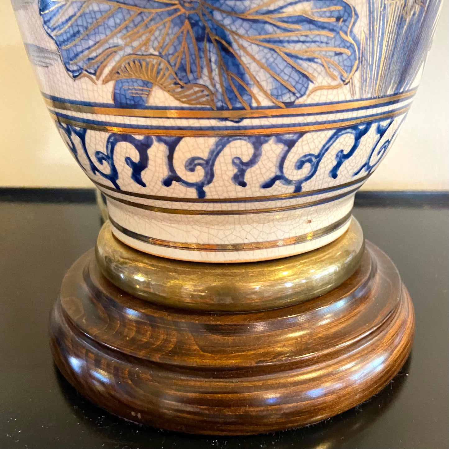Gorgeous designer Frederick Cooper vintage porcelain lamp