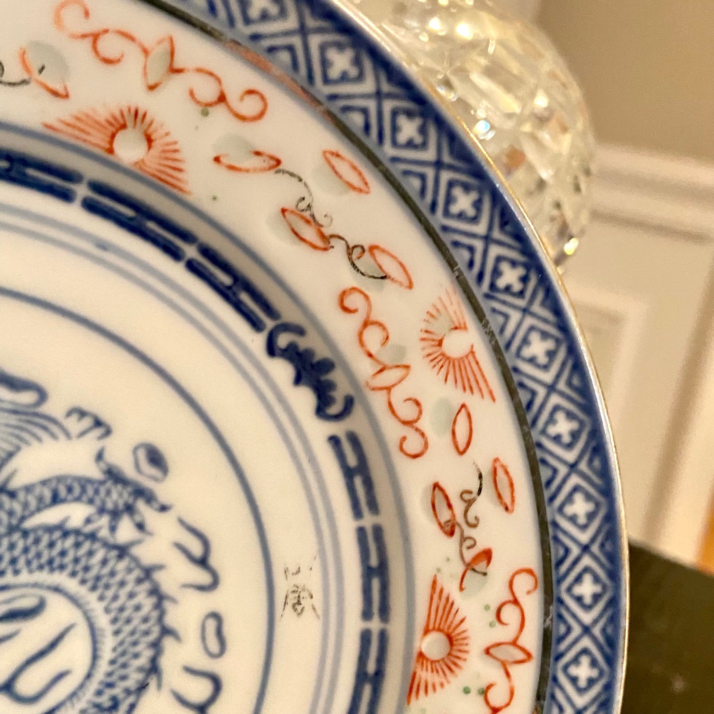 Bold blue & white chinoiserie dragon collector plate.