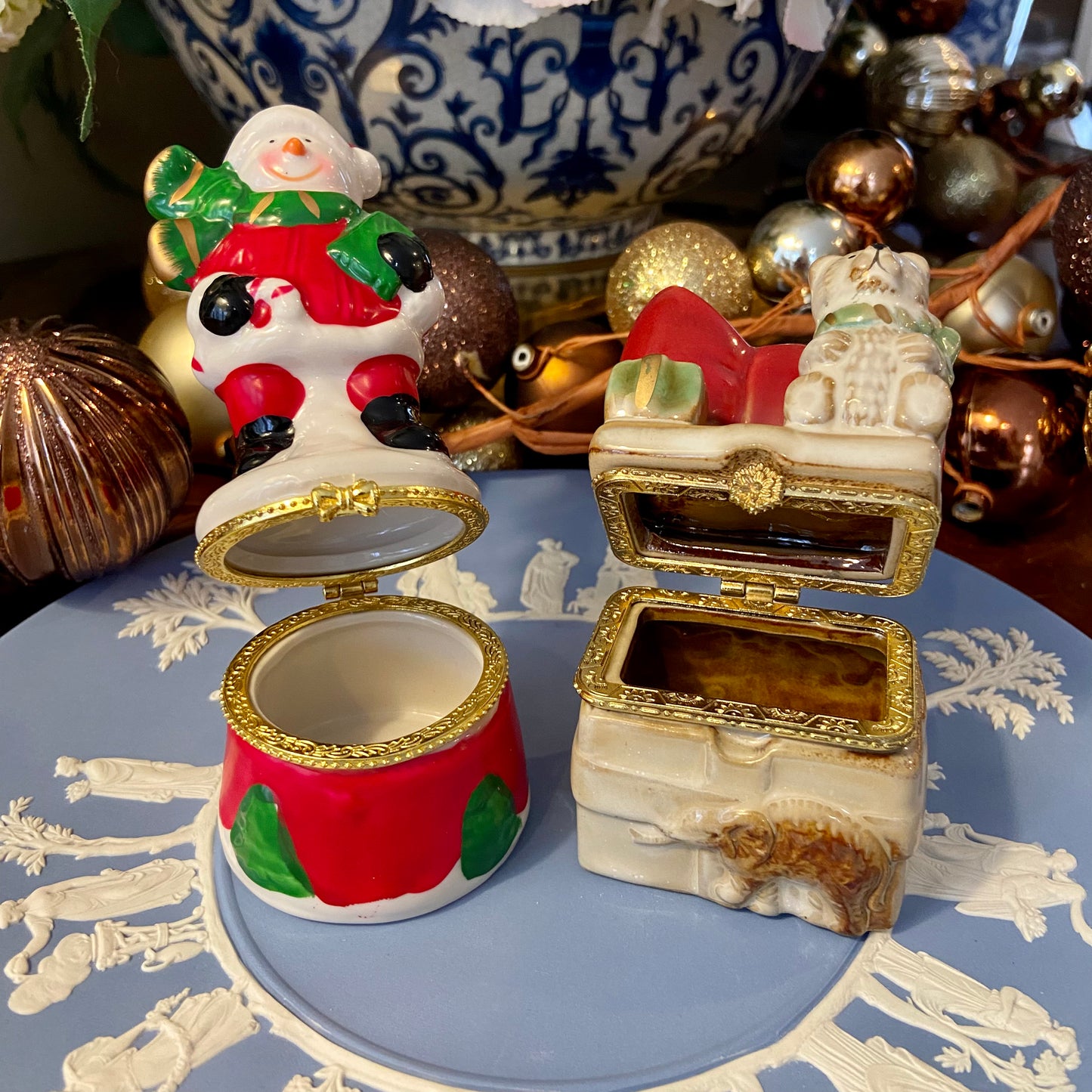 Set of 2 charming holiday lil boxes