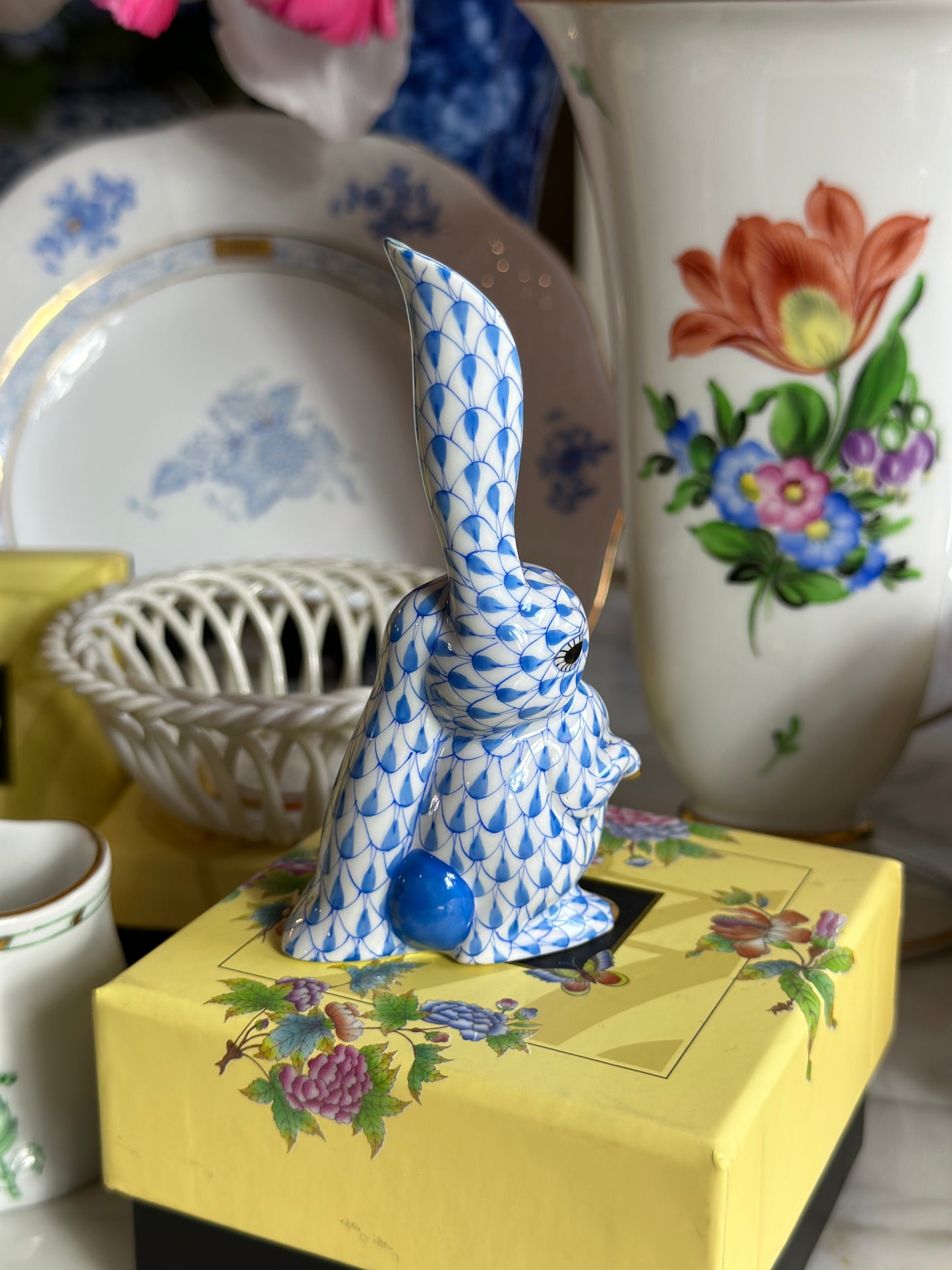 Herend Blue Fishnet Bunny Rabbit, One Ear Up, 4” tall, Retail $340 - Pristine!