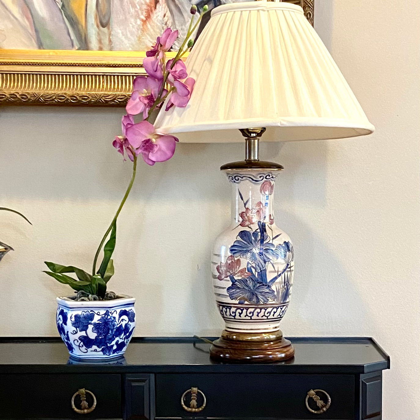 Gorgeous designer Frederick Cooper vintage porcelain lamp