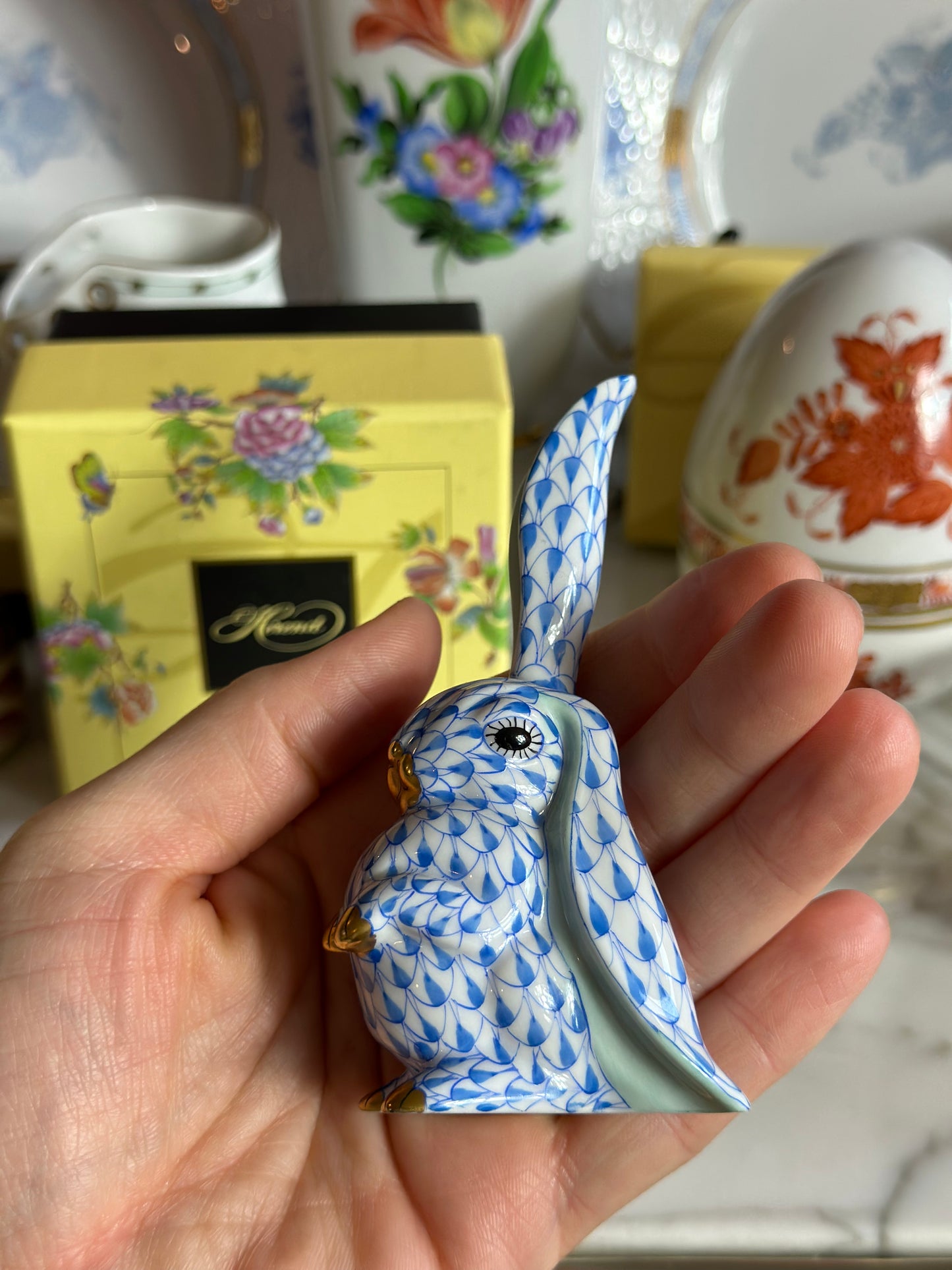 Herend Blue Fishnet Bunny Rabbit, One Ear Up, 4” tall, Retail $340 - Pristine!