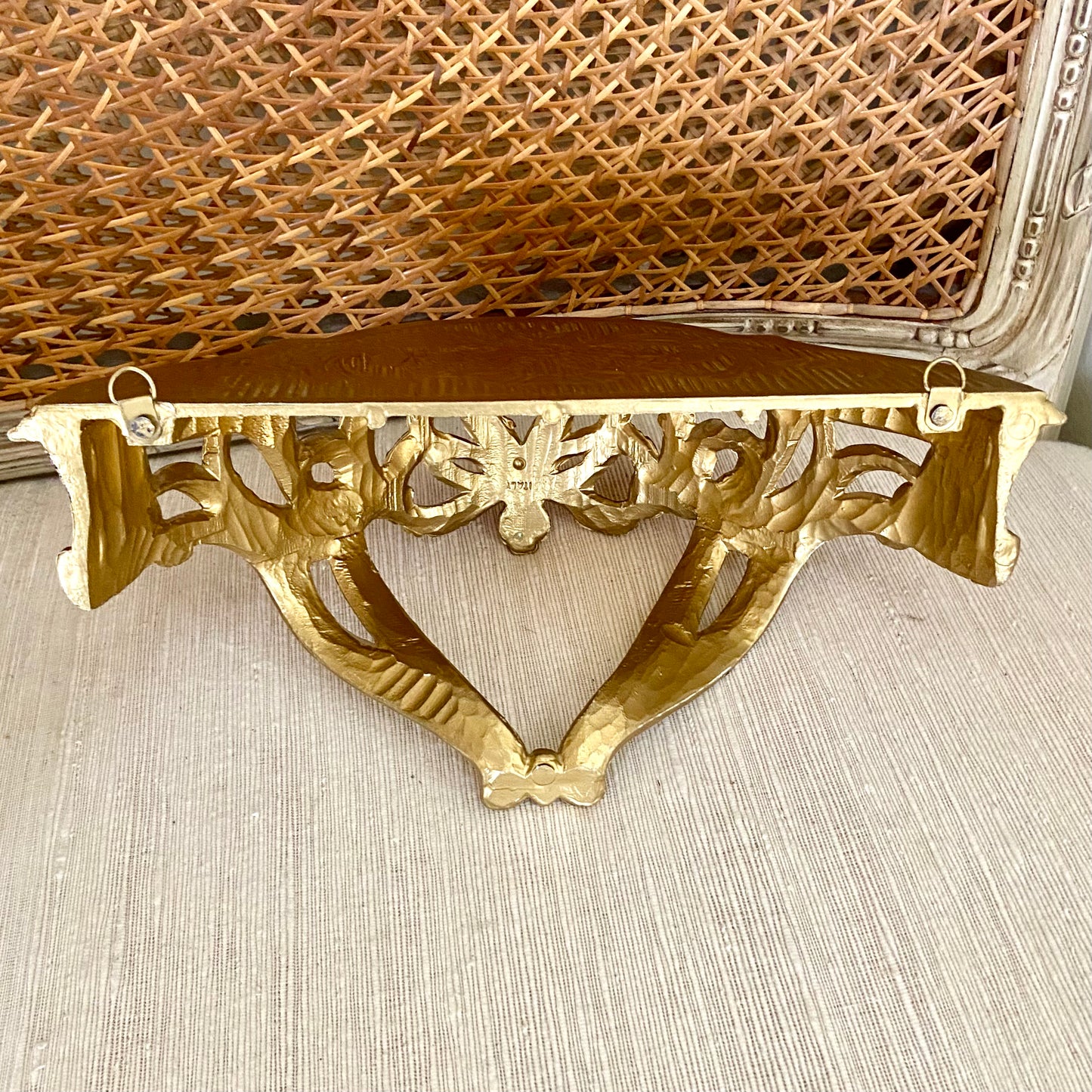 Vintage gold ornate bow wall sconce, 12x6” -Pristine!